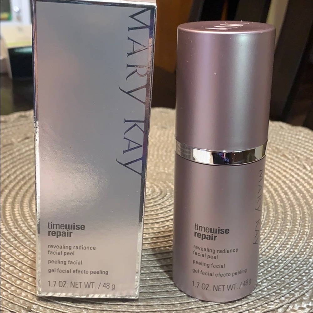 TimeWise Repair revealing radiance facial peel